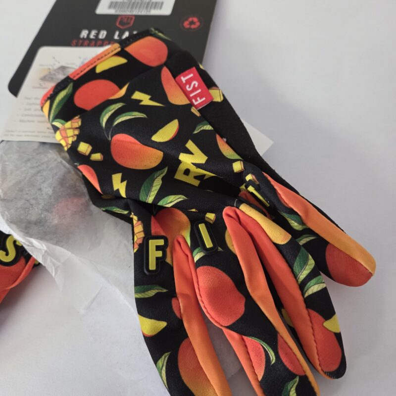 Fist Handschuhe Mango
Grösse Erwachsene S
