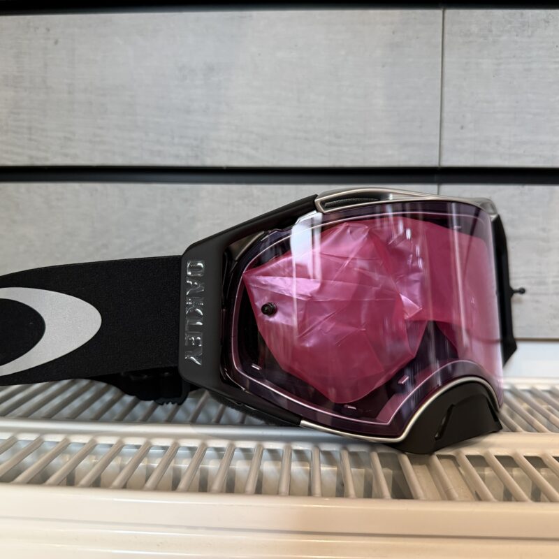 Oakley Airbrake TuffBlocks Blk Gnmetl w/ Prizm Low Light
